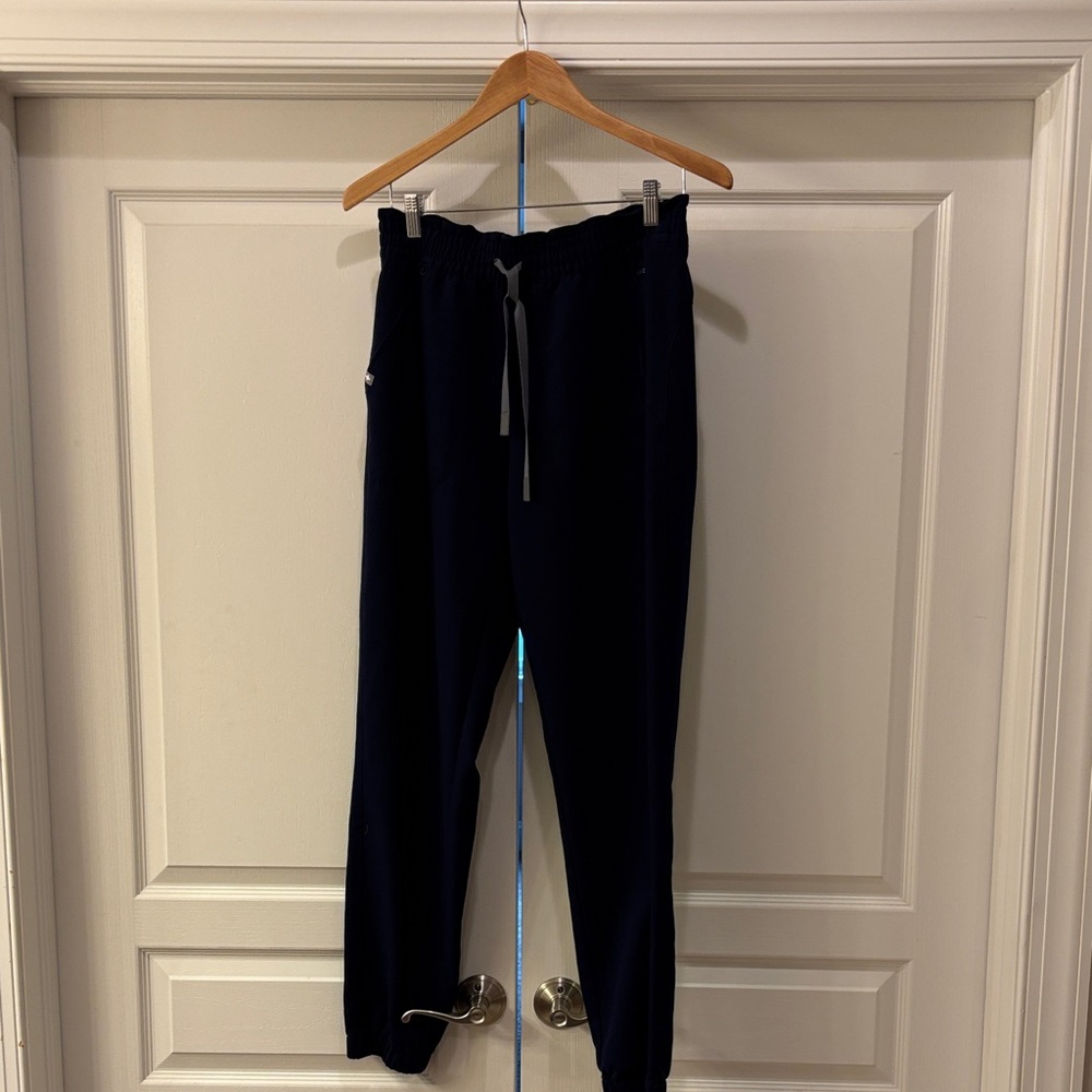 Women’s Figs Navy Scrub Jogger with Gray Drawstring Medium Tall